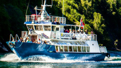 Geirangerfjord Sightseeing tours by ship, bus, car, bike helicopter ...