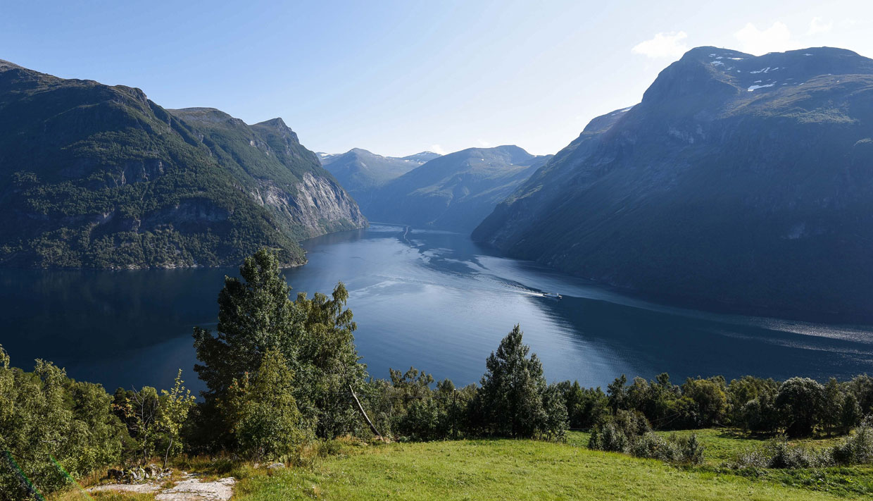 Bus Tours In Geiranger Hellesylt Norway, Shorexcursion Landausflug